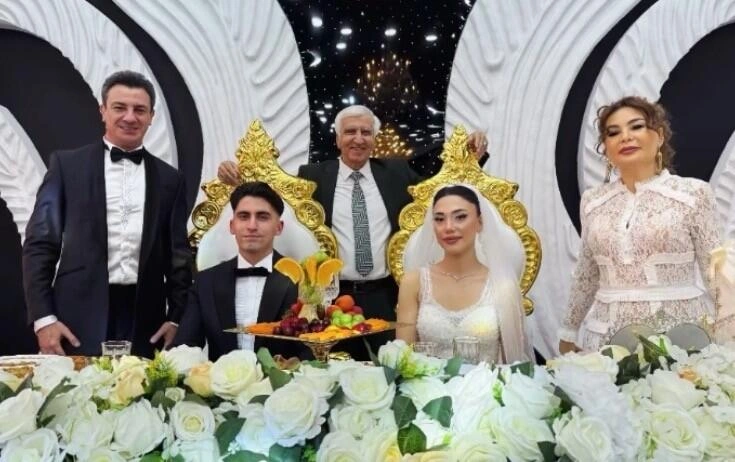 Xalq artistinin oğlunun toyudur