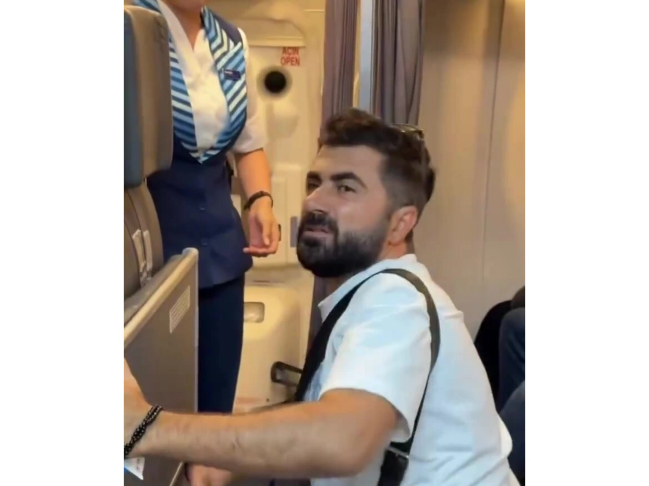 Zaur Şəbnəm Tovuzlunun sözlərini belə  lağa qoydu – (Video)