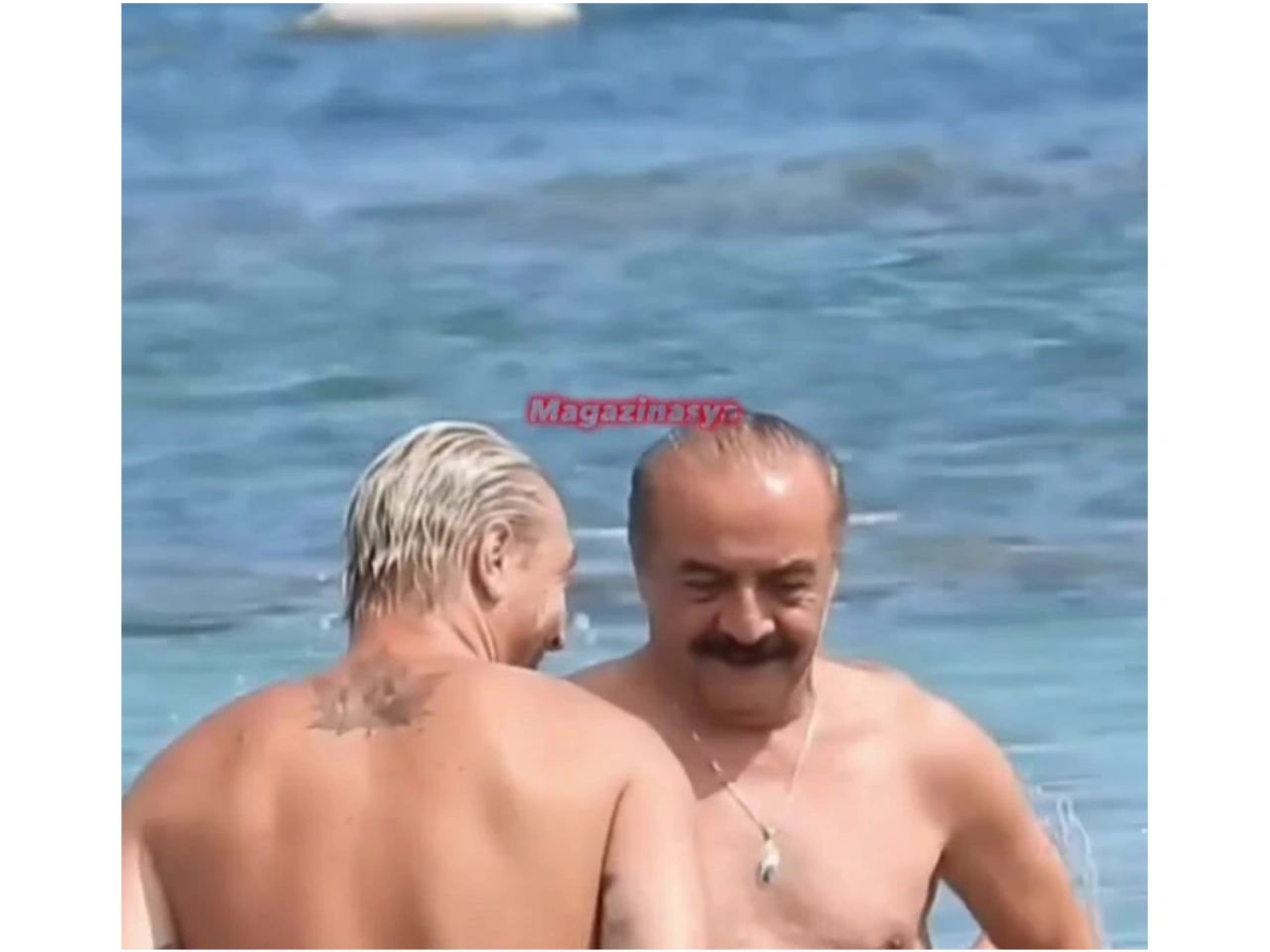 Məşhur aktyorla futbolçu dənizin ortasında yallı getdi - (Video)
