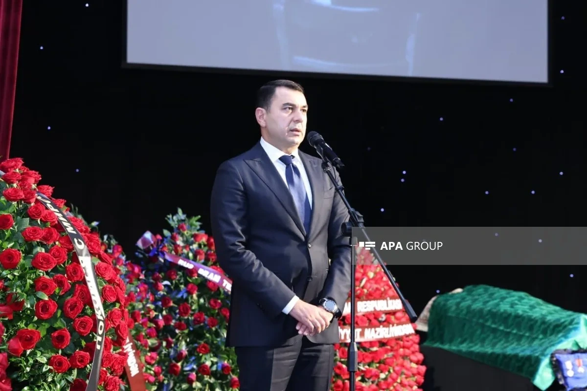 Aleksandr Şarovski ilə vida mərasimi keçirilib