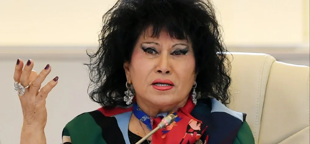 Zeynəb Xanlarova əməliyyat olundu