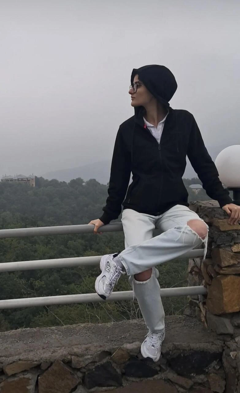 Əməkdar artist qızı ilə - (Foto)