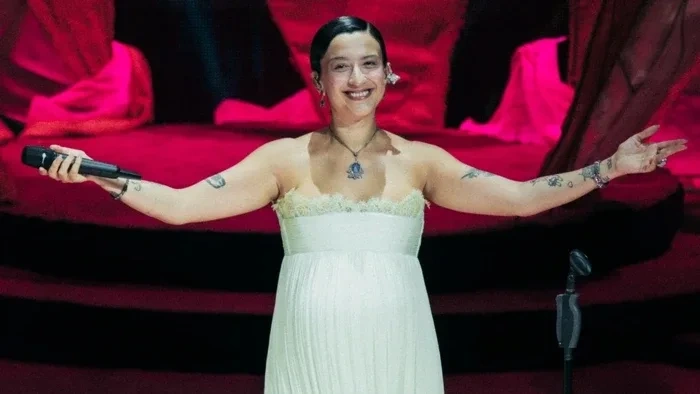 Melike Şahin ana oldu