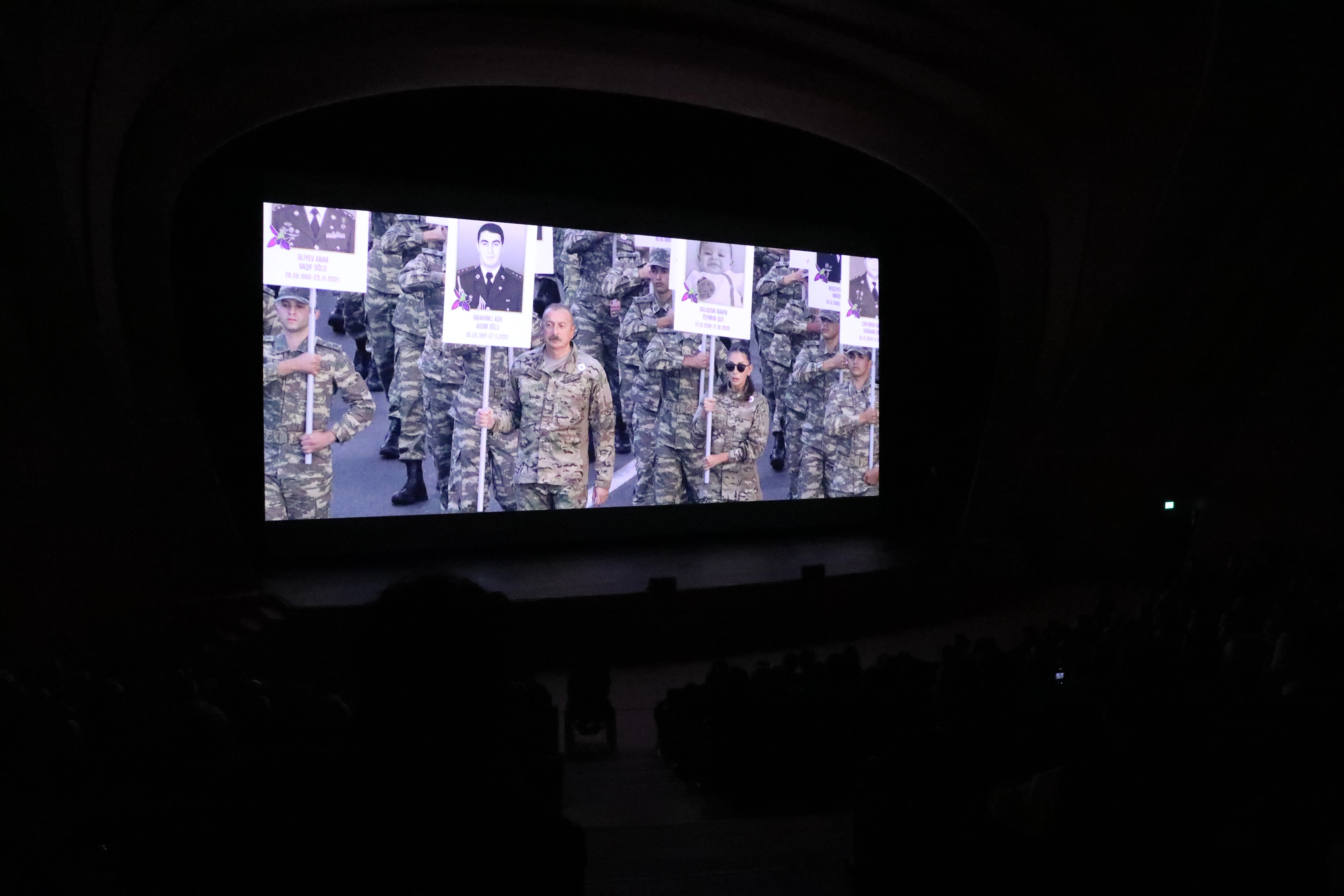 Bir filmdən daha artıq - 5 ilə çəkilmiş “44” təqdim edildi - Fotolar