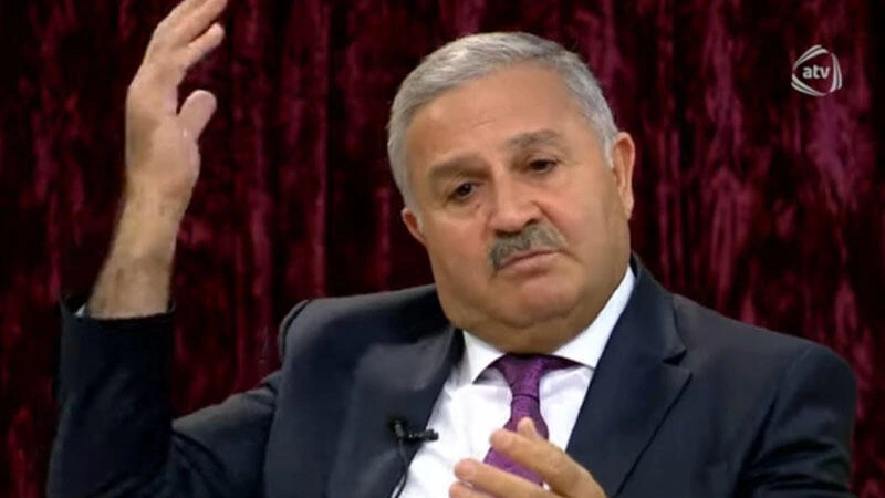 Əməkdar artist: "O qazancla ailəmə baxa bilməyəcəkdim, müğənni oldum"