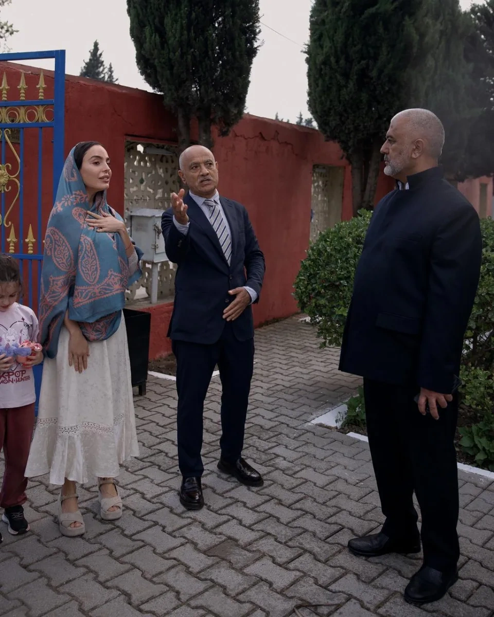 Leyla Əliyeva Masallıda həsirçiliklə məşğul olan qadınlarla görüşüb