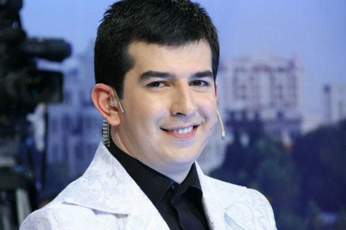 Məşhur aparıcı oğlu ilə FOTOsunu paylaşdı