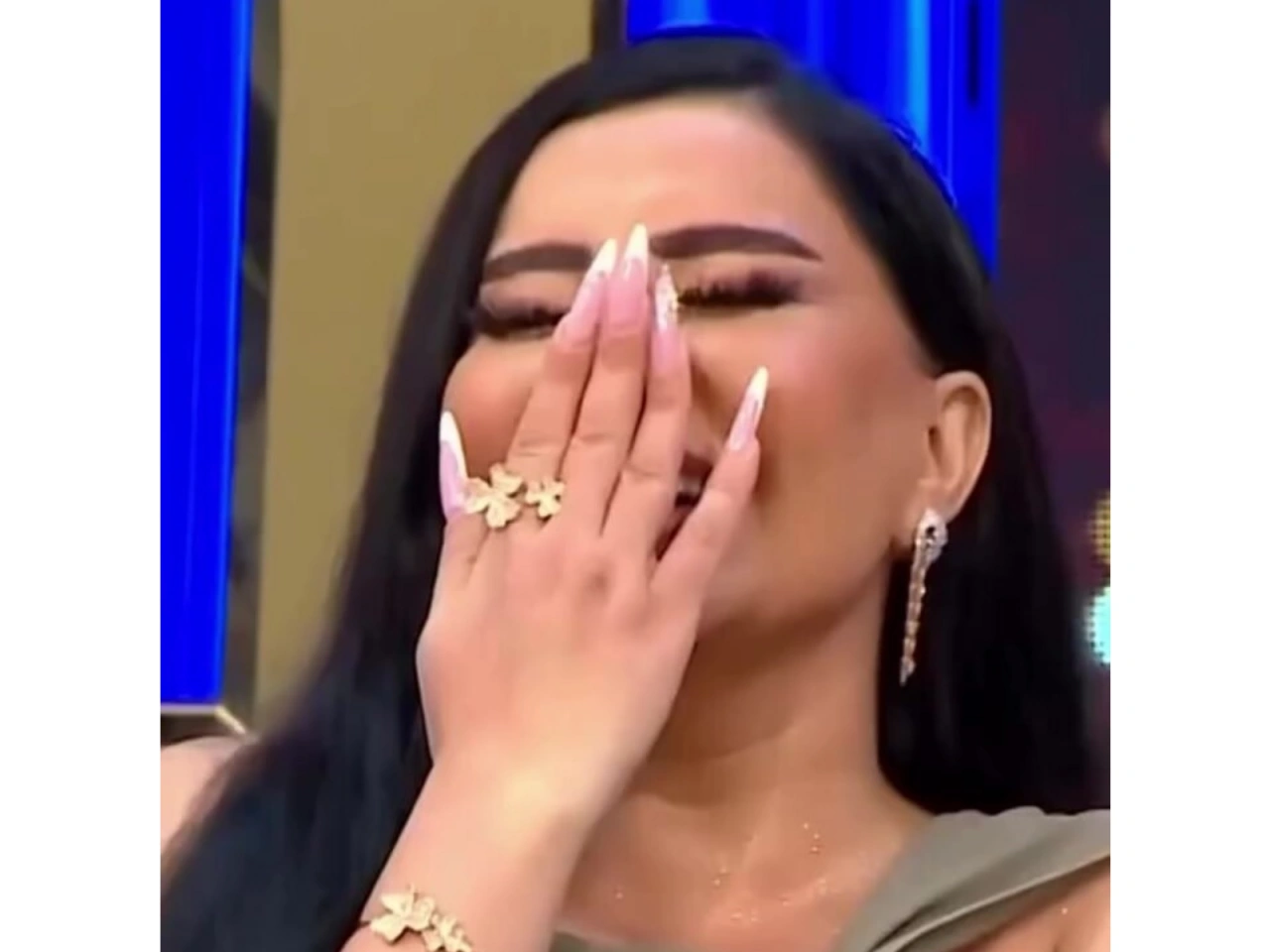 Mətanət verilişində əməkdar artisti təqlid etdi - (Video)
