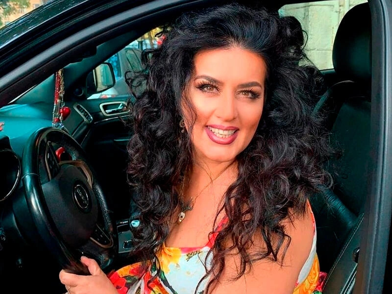 Elza başına quş yumurtası qoydu - (Foto)