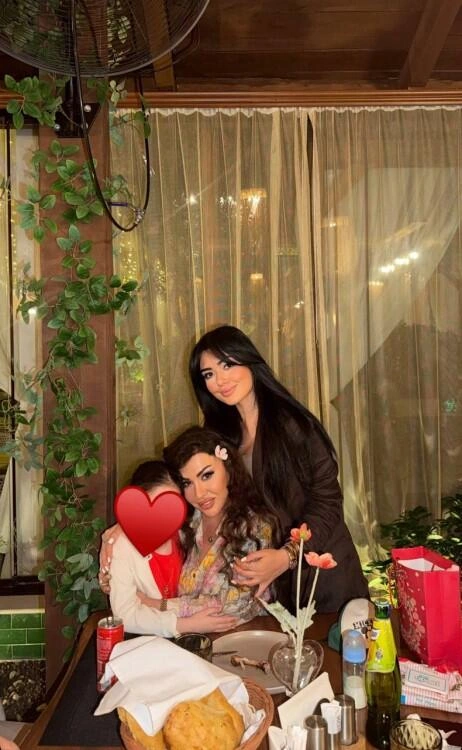 Fatimə qızı və nəvəsi ilə - FOTO