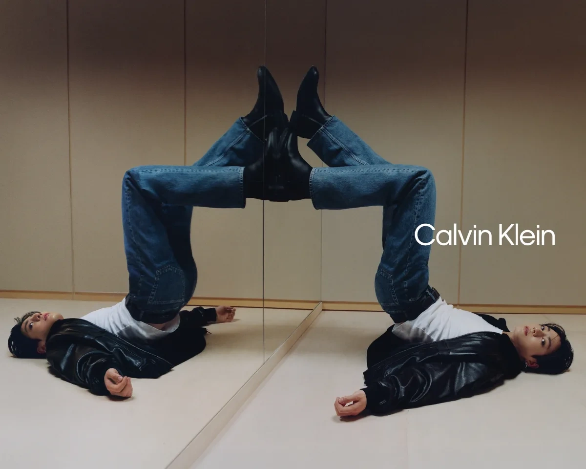“Calvin Klein” üçün kamera qarşısında