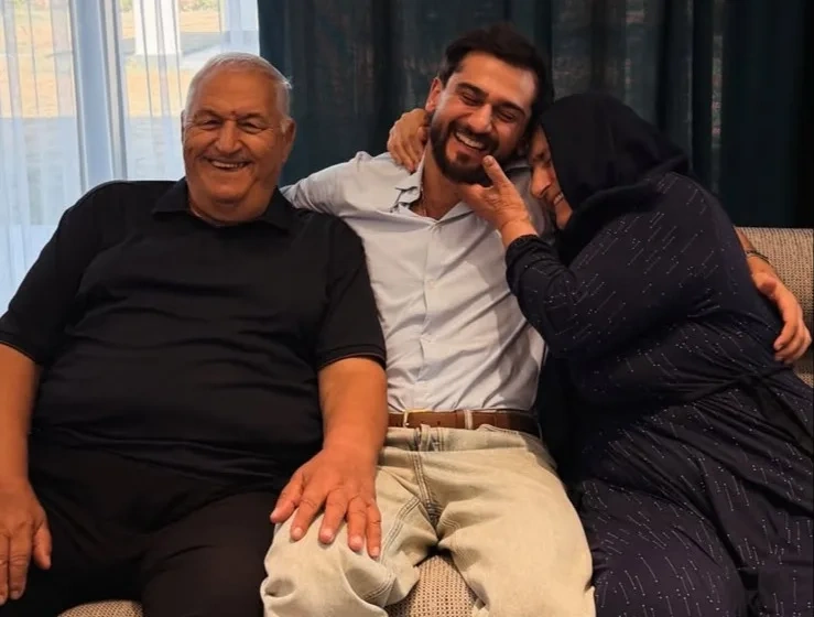 Coni nənə və babası ilə