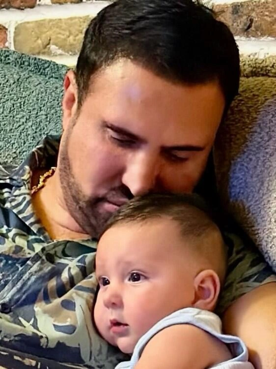 Nadir Qafarzadə nəvəsi ilə (Foto)