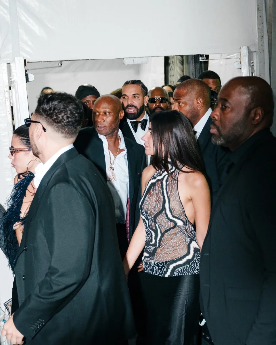 Drake 40 yaşını qeyd etdi