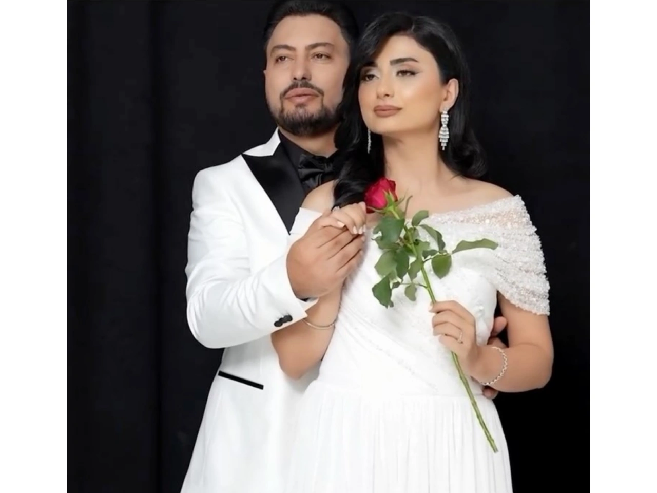 Tanınmış xanəndə müğənni əri ilə duet oxudu - (Video)