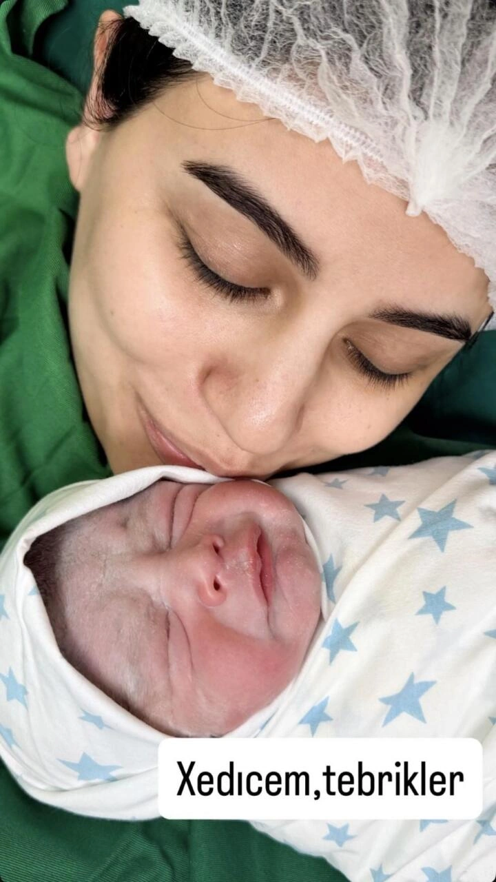 Elnarə Abdullayeva nənə oldu - (Foto)