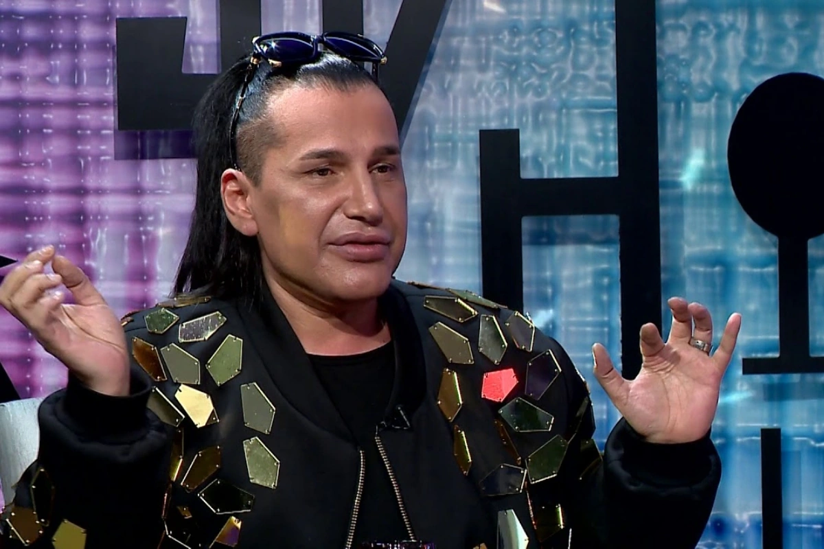 Samir Bağırov: "10 ildən çoxdur anamı görmürəm", deyir ki, "petruşka" kimi geyinmə" - (Video)