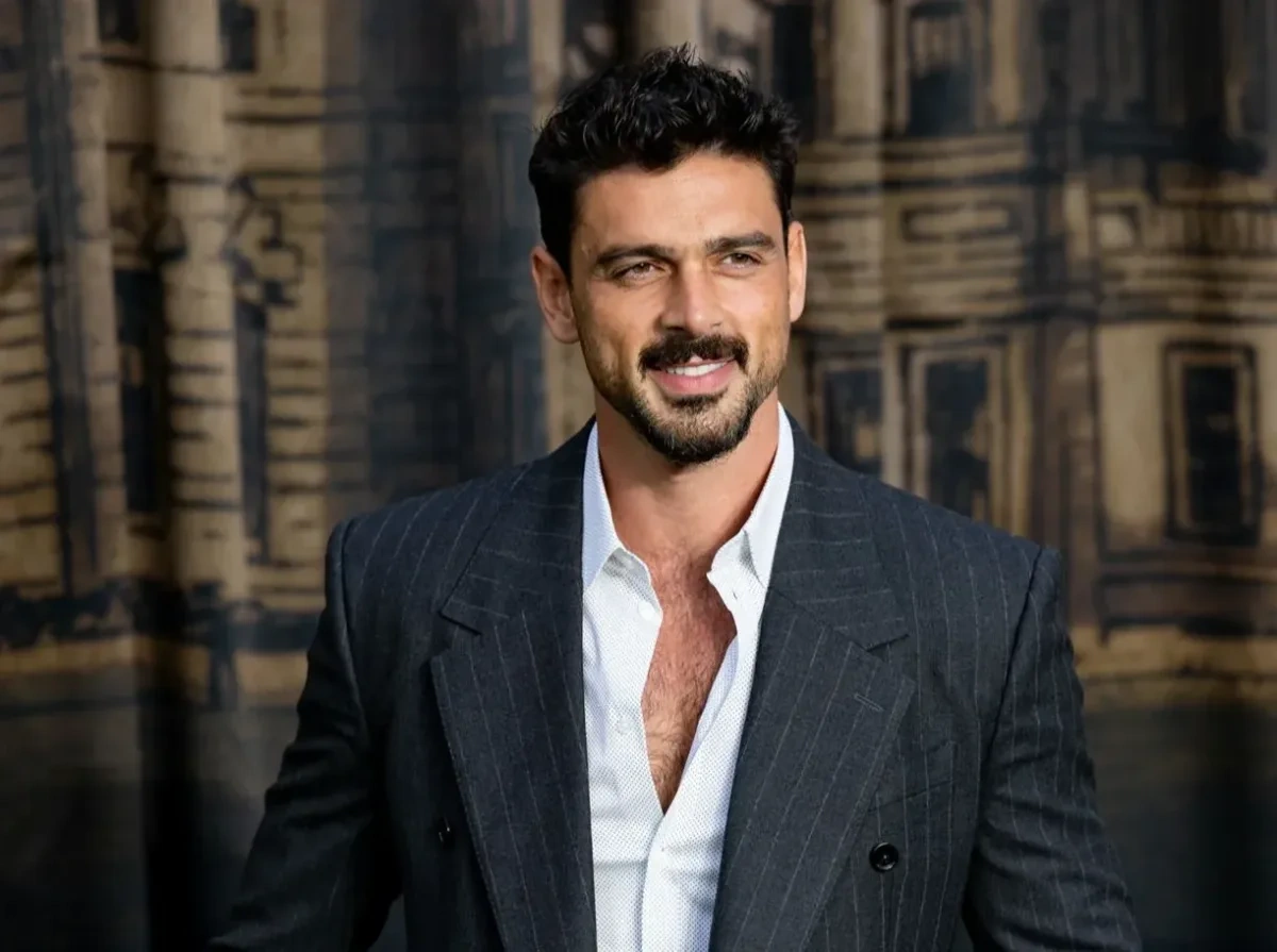 Bu da Mikelenin sevgilisi – Foto