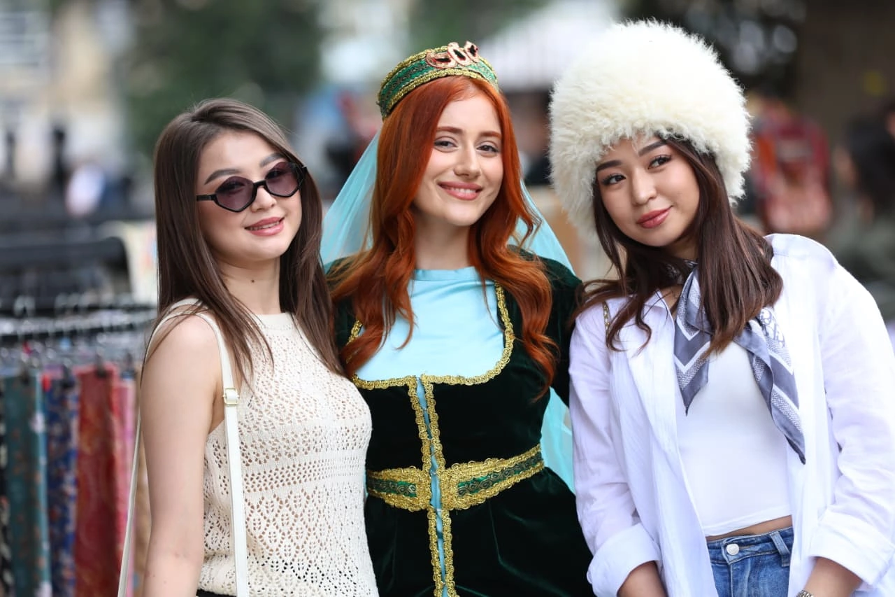 Dünyanı heyran qoyan qızlarımız... - Fotolar