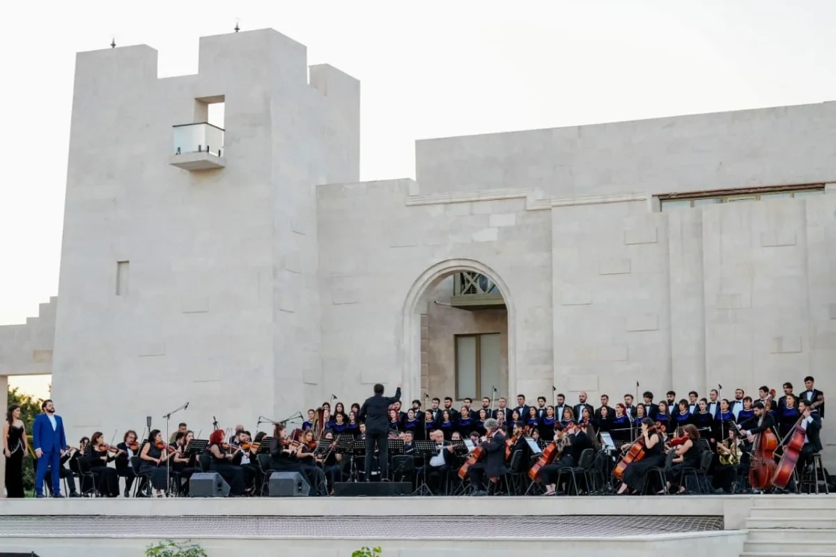 Açıq havada opera tamaşaları və konsertlərin yeni ünvanı