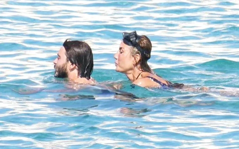 Eşq Çeşmedə davam edir
