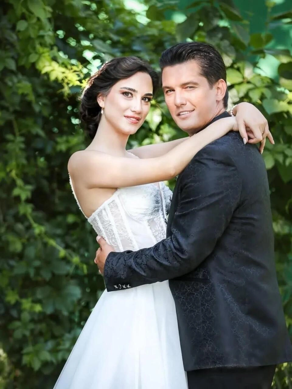 "Arka sokaklar"ın aktyoru evləndi - Fotolar