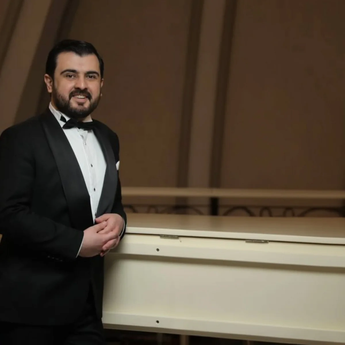 Tanınmış aparıcı “Space”dəki işindən ÇIXARILDI