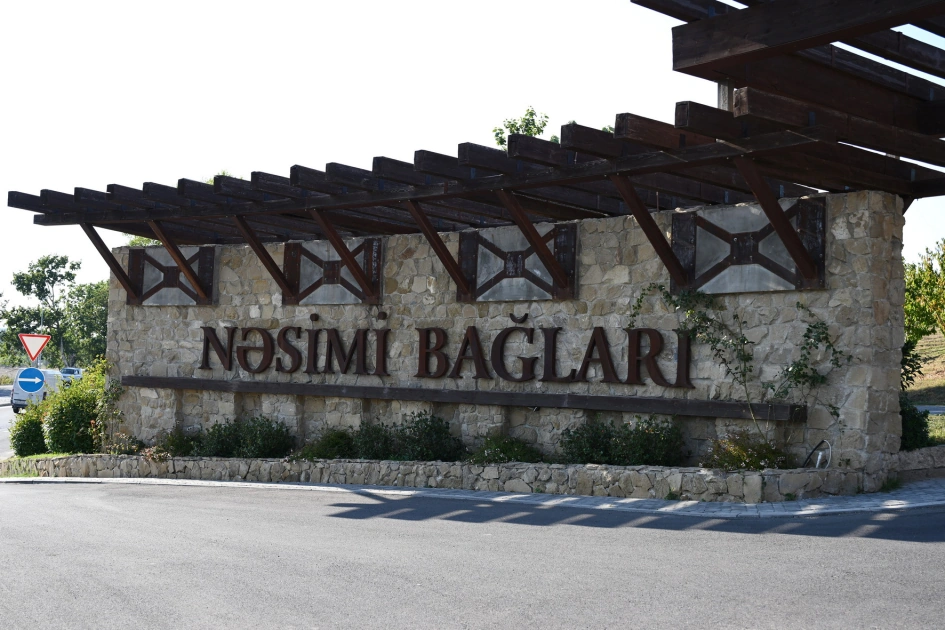 İlham Əliyev və birinci xanım “Nəsimi Bağları”nda - Fotolar
