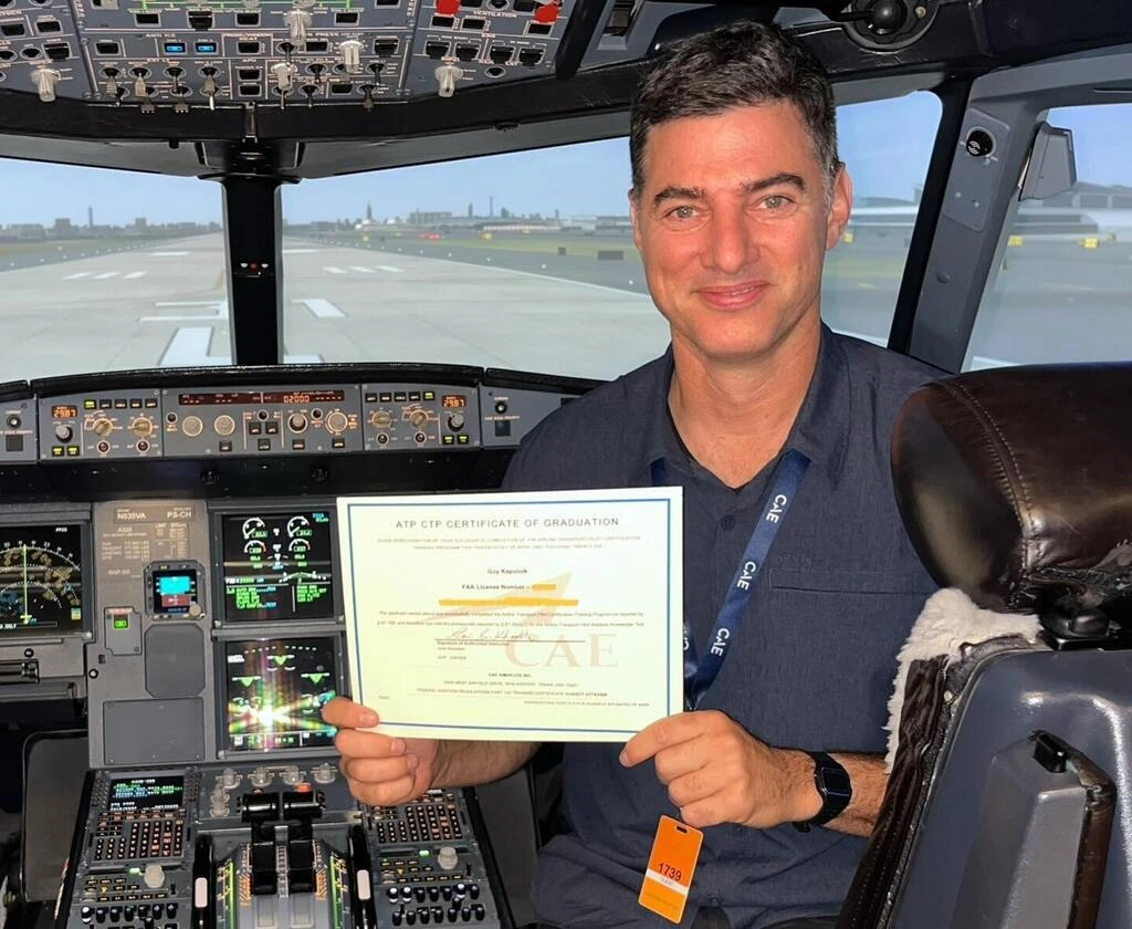 Məşhur aktyorun idarə etdiyi təyyarə yerə çırpıldı - Özü də, tələbəsi də öldü - (Foto)