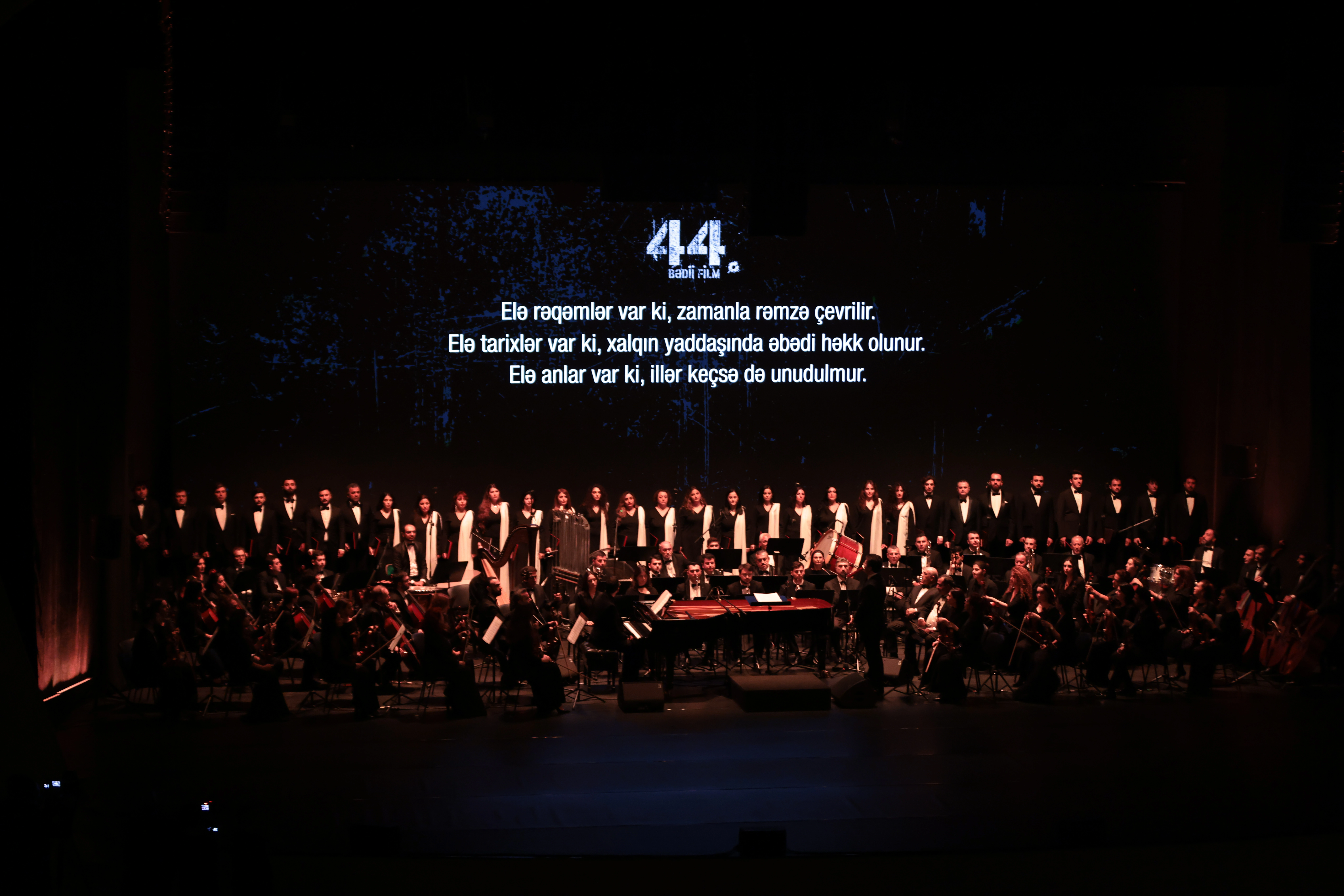 Bir filmdən daha artıq - 5 ilə çəkilmiş “44” təqdim edildi - Fotolar