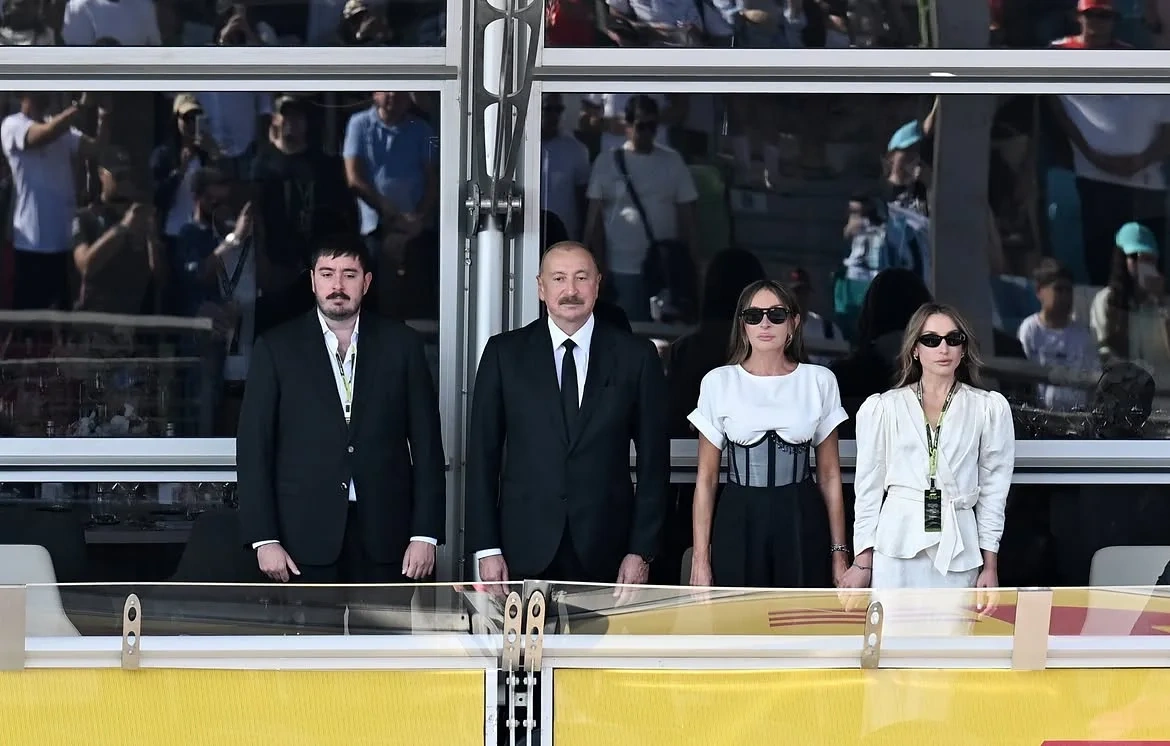 Prezidentlə ailəsi Formula 1-də!