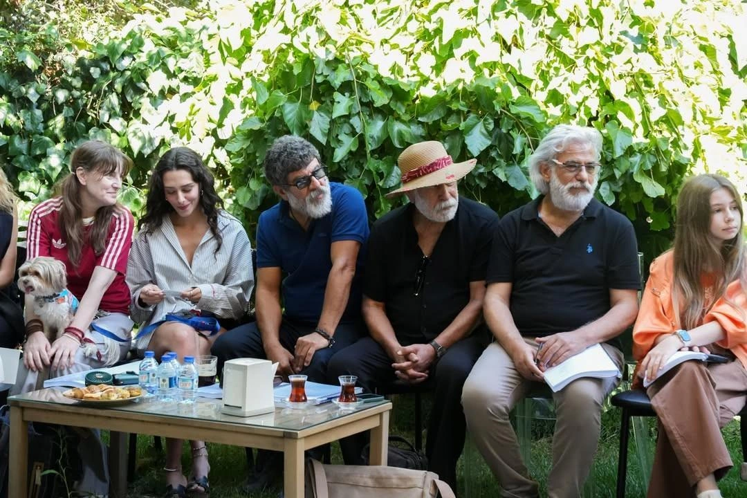 "Yeraltı"dan qocaman aktyorlara hörmətsizlik - (Foto)