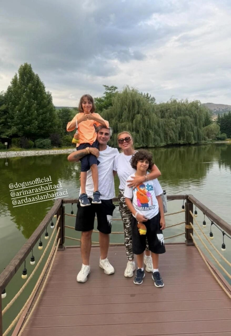 Xoşqədəm ailəsi ilə istirahətdə (Foto)