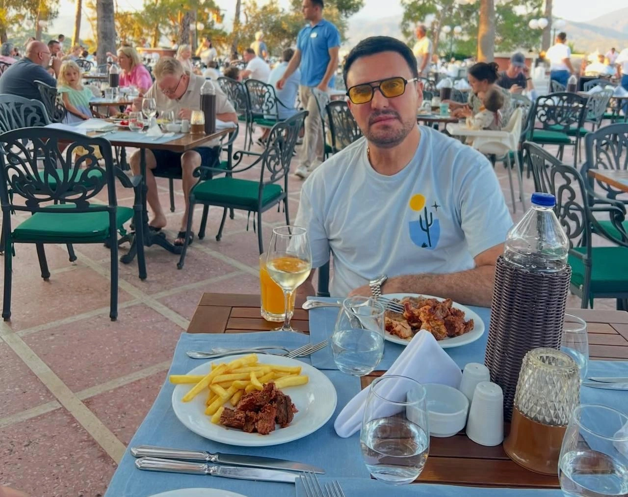 "Heç bir dünya ulduzu 2 saat toyda otura bilməz" - Nadir Qafarzadə - (Foto)