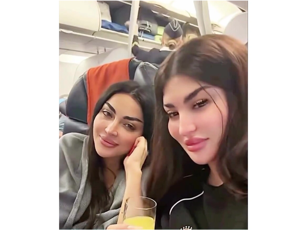 Vəfa və Nəfəsdən Aysuna cavab: Makiyajsız videoları tənqid olundu - (Video)