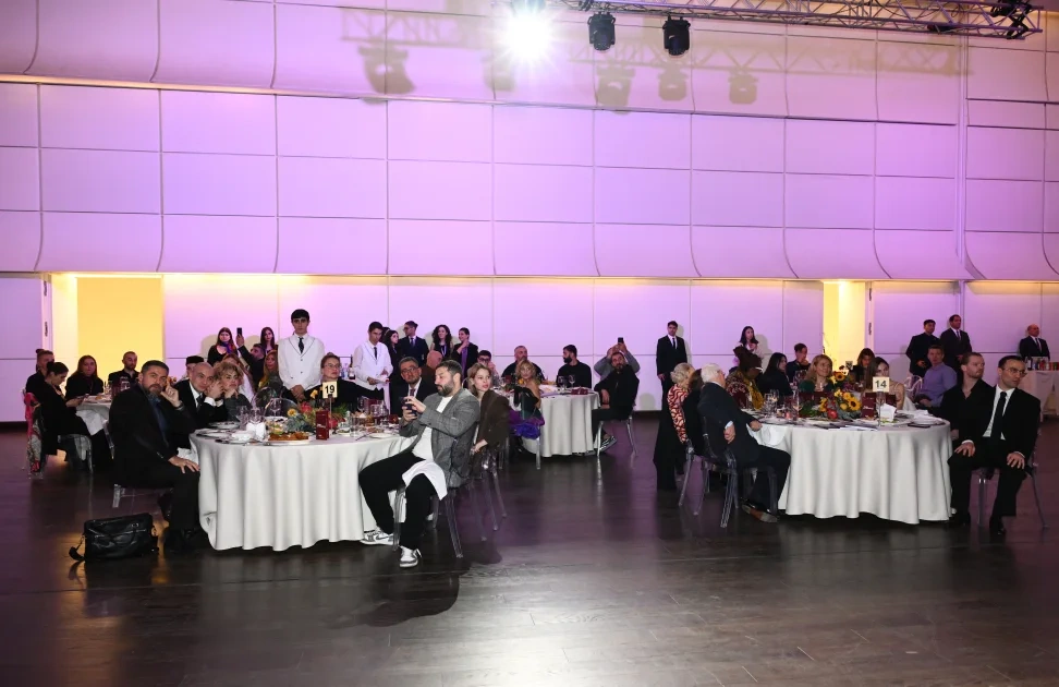 Heydər Əliyev Mərkəzində “Art Weekend”in rəsmi açılışı oldu - Fotolar