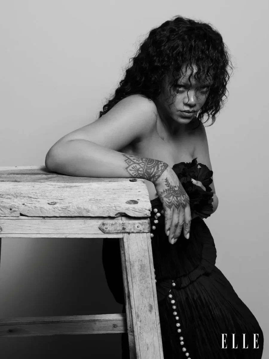 Rihannanın yeni fotosessiyası