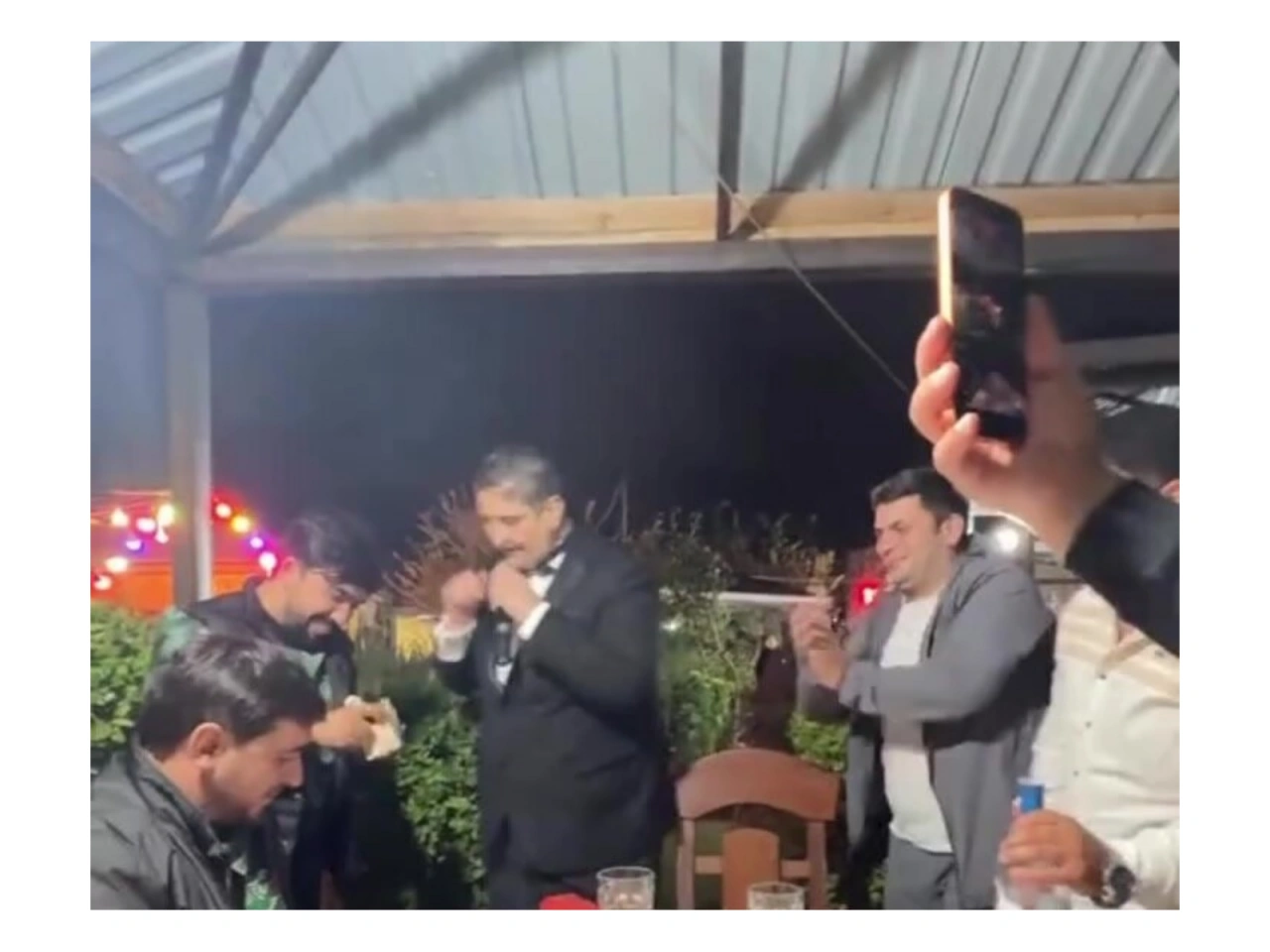Xalq artistinin məclisdə pul toplaması qınandı - (Video)