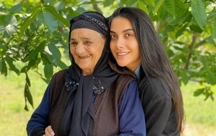 "Nə vaxt soruşursan deyir, 80 yaşım var" - Sevil və Sevinc - (Foto/Video)