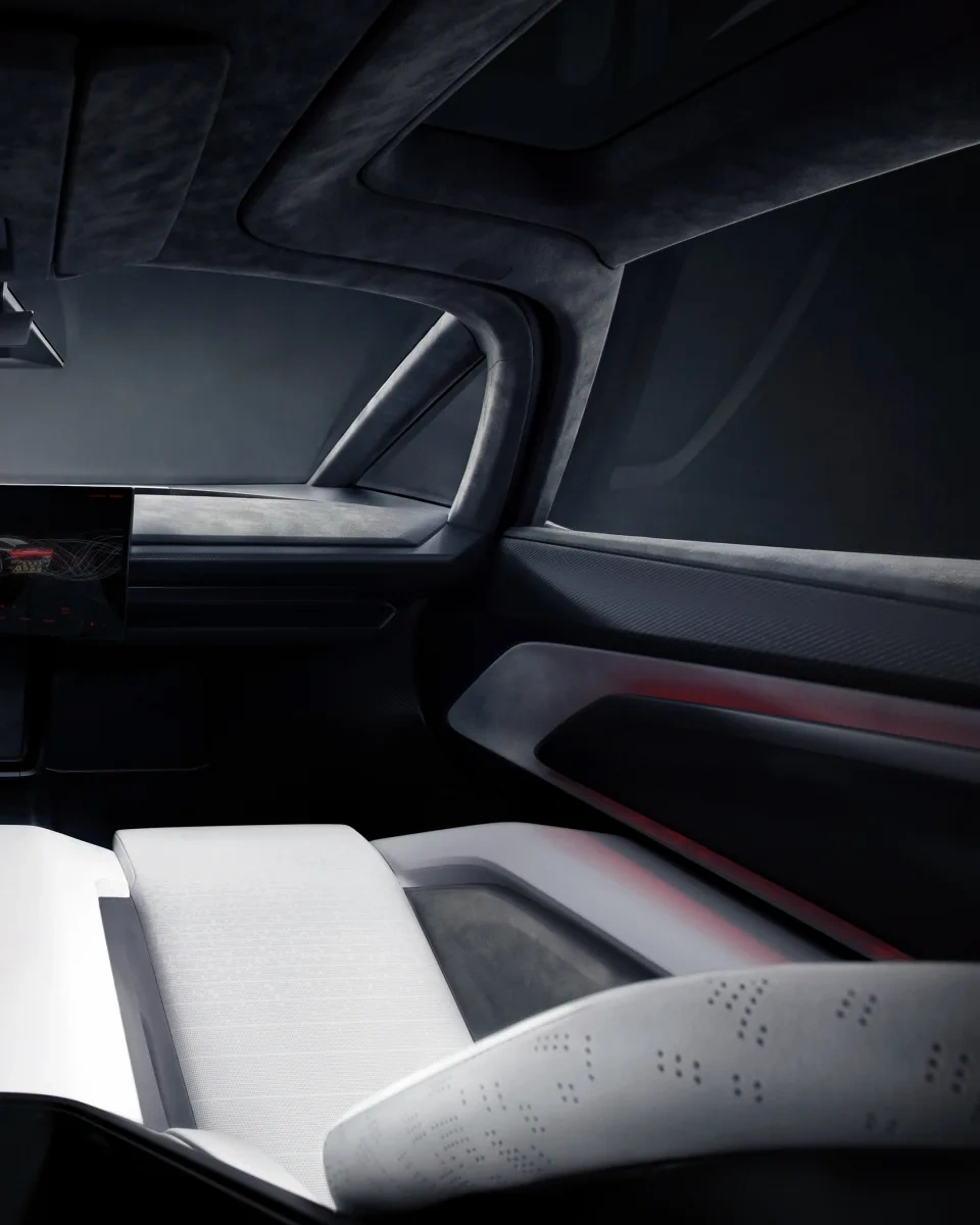 “Tesla”nın uçan avtomobili…