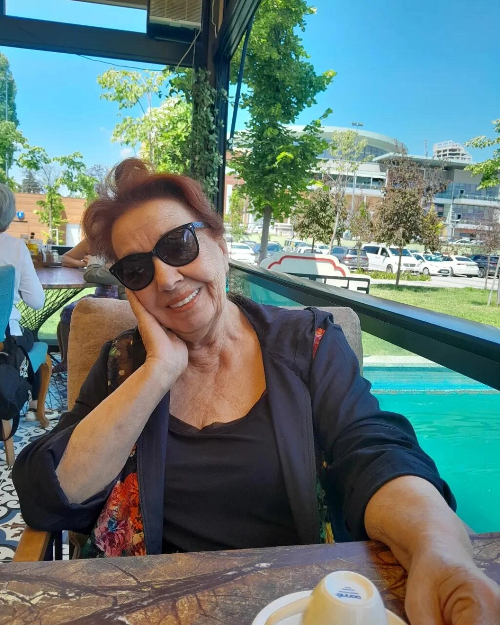 “Yaprak dökümü”nün Hayriyesinin son halı - (Foto)