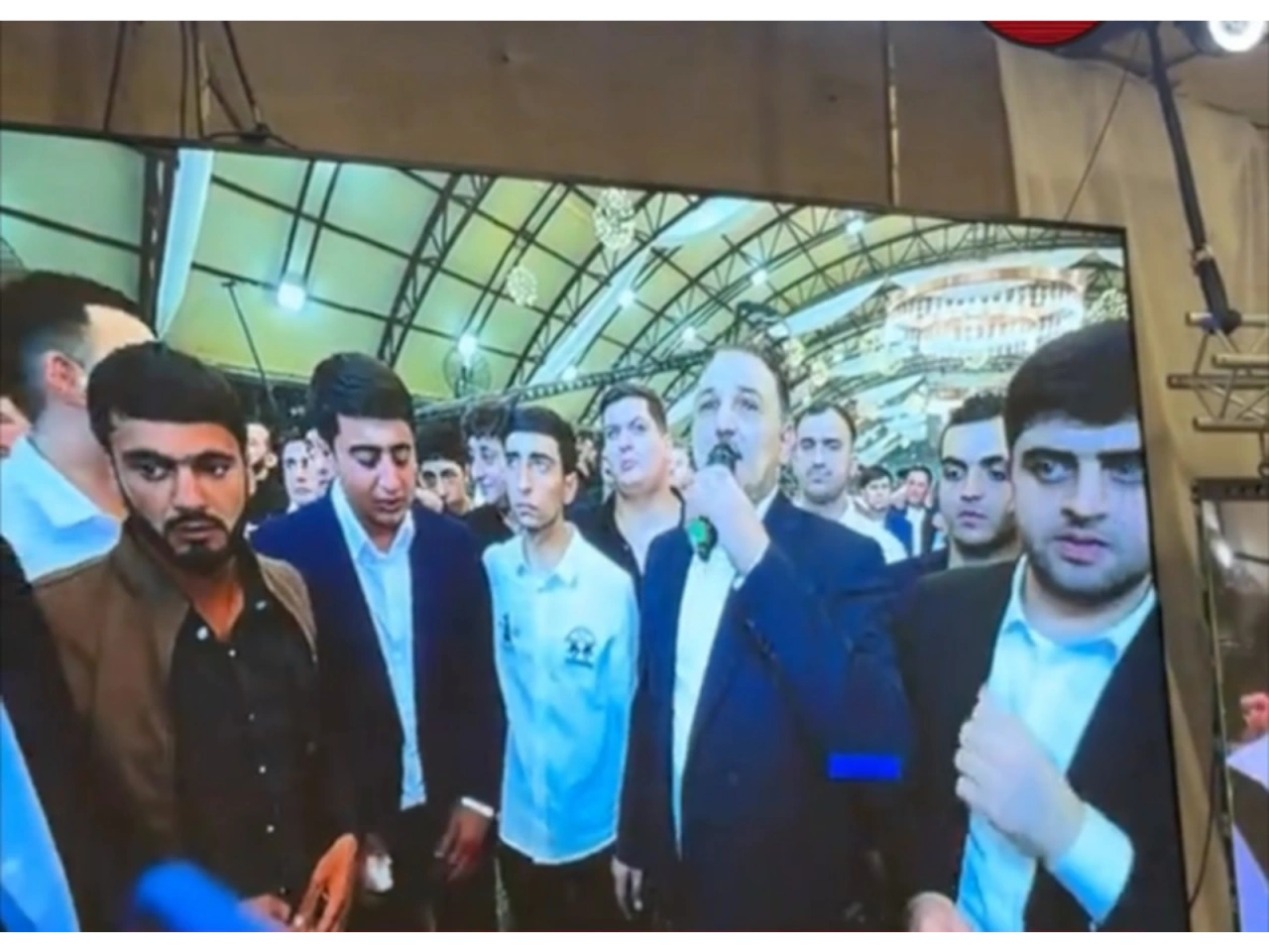 Toyda Vüqar Maştağalının ifasına bəy ağladı - (Video)
