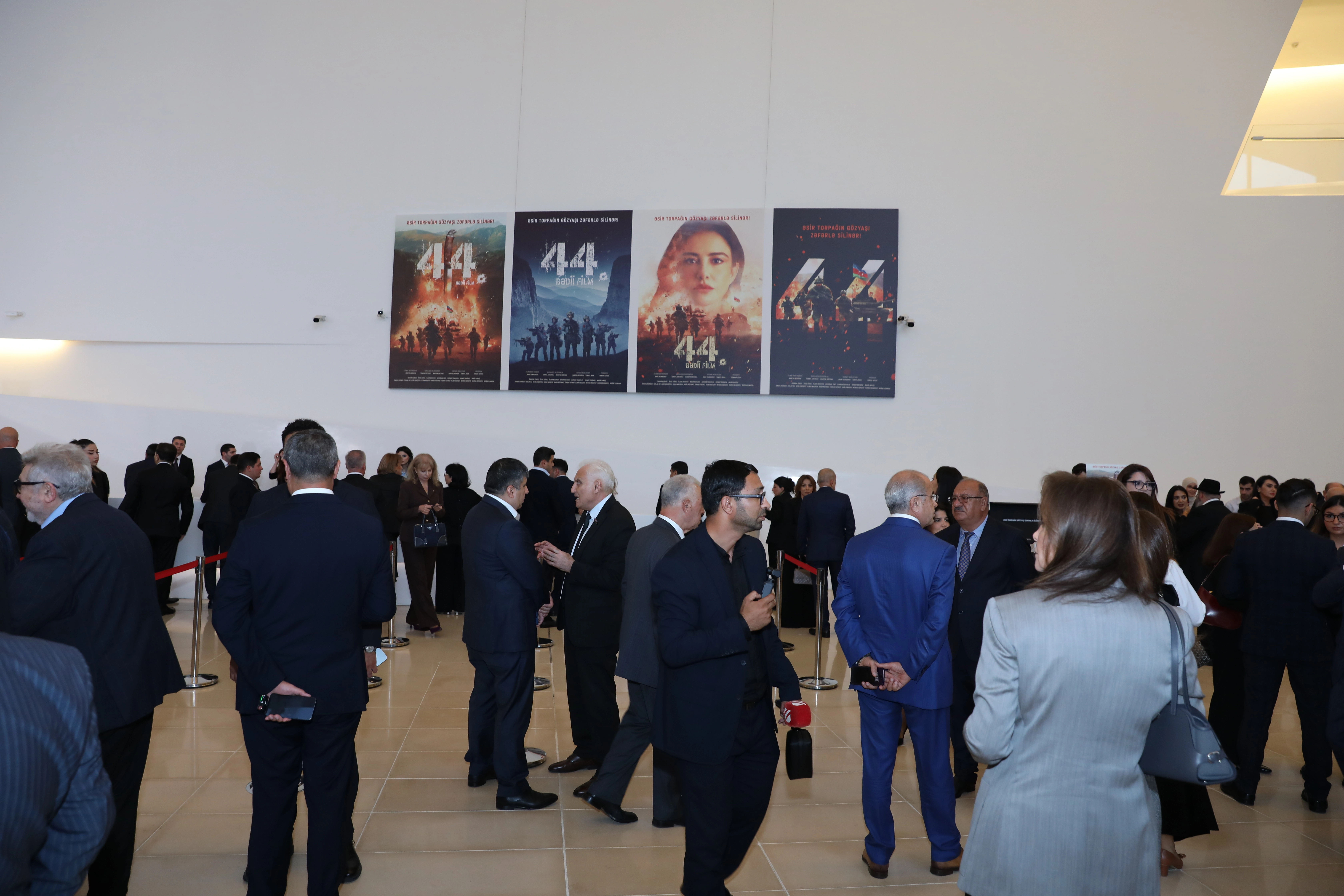 Bir filmdən daha artıq - 5 ilə çəkilmiş “44” təqdim edildi - Fotolar