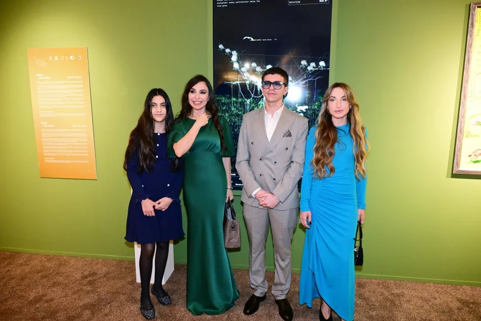 Heydər Əliyev Mərkəzində “Art Weekend”in rəsmi açılışı oldu - Fotolar