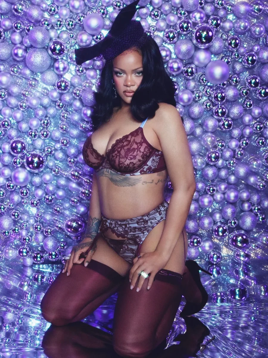 Rihanna brendinin Milad çəkilişində