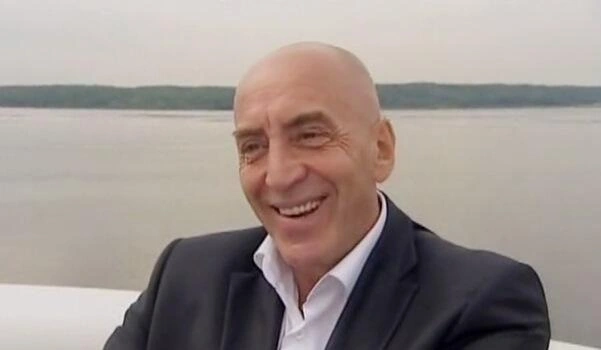 79 yaşlı rus aktyor 3-cü arvadından da boşandı