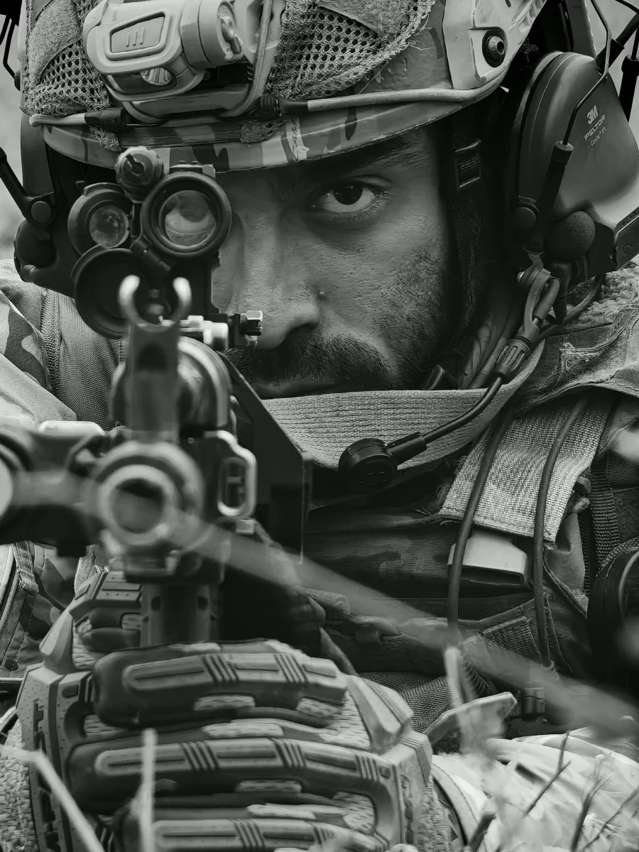 Vətən qoxan film - “44”...