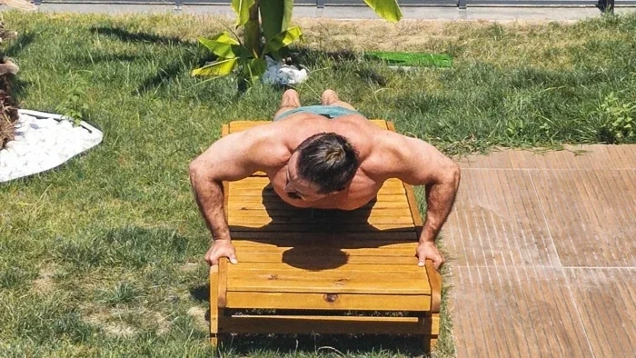 Boşanmaq ona düşdü