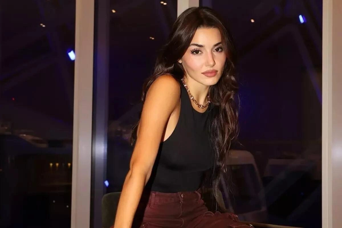 Hande Erçel reklamdan 20 milyon qazanacaq - (Foto)
