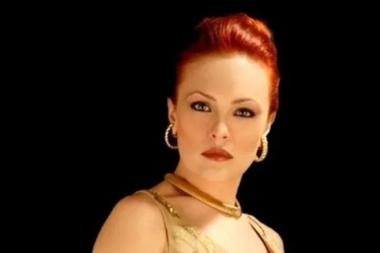 “Aşk-ı Memnu”nun “Katya”sının son halı - FOTO